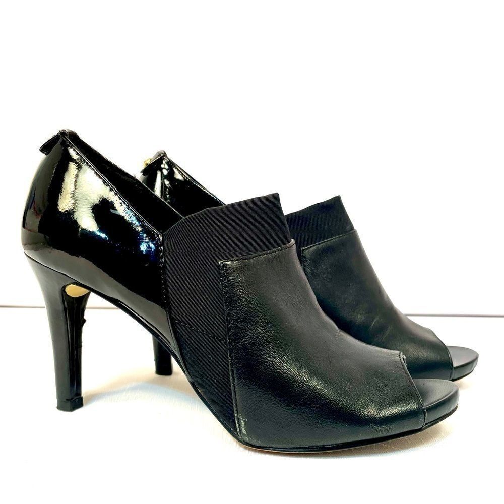 BLACK ANNE KLEIN PATENT BACK LEATHER FRONT S-8.5